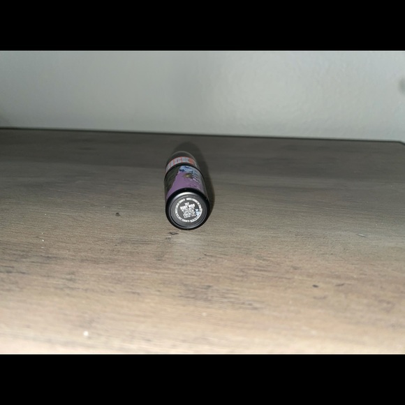 MAC RUBY WOO LIPSTICK NEW - Picture 6 of 8